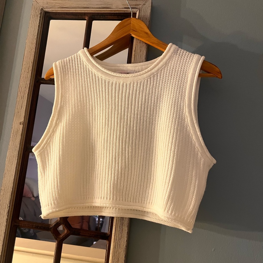 12th Tribe white Crop Top vest - Picture 3 of 8